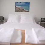 Casa Flores Guest house *